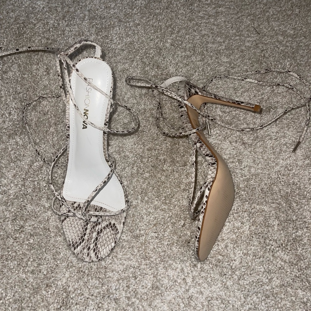 Heels - Picture 2 of 2